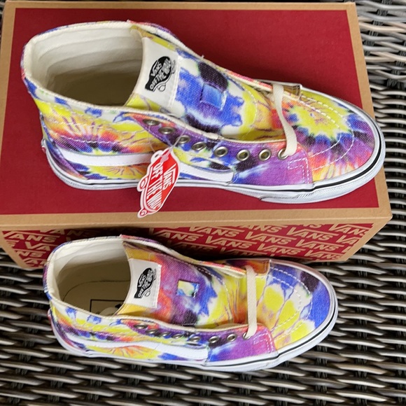 Vans Men’s SK8-Hi Tapered Washed Tie Dye/True White Sneakers - Picture 4 of 16